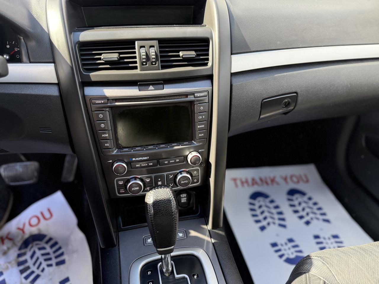 2009 Pontiac G8 V6 Photo