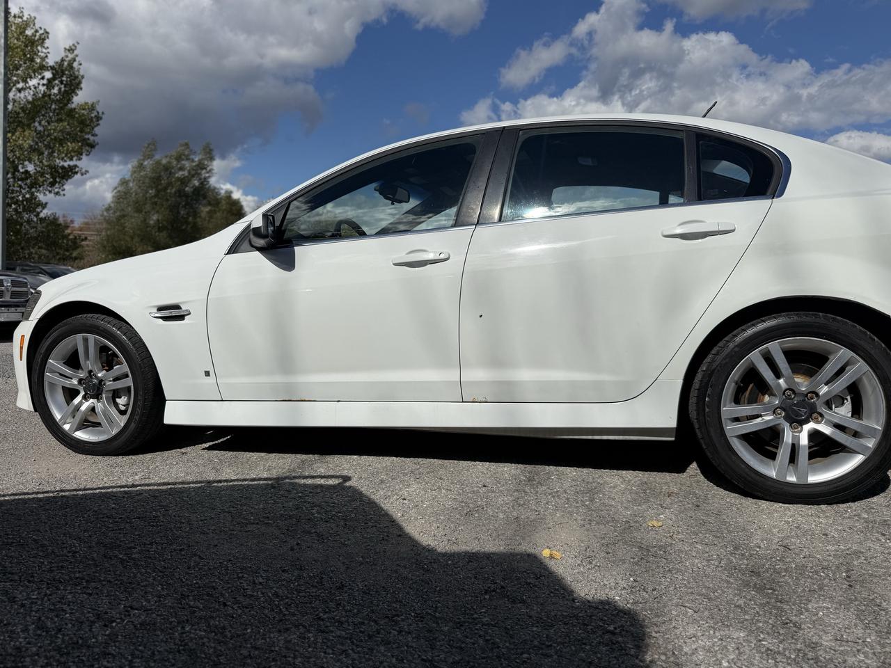 2009 Pontiac G8 V6 Photo