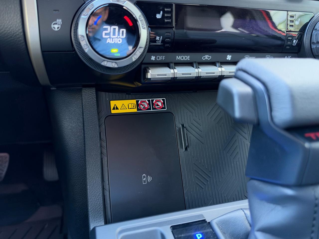 2024 Toyota Tacoma TRD OFF ROAD-PREMIUM! Photo
