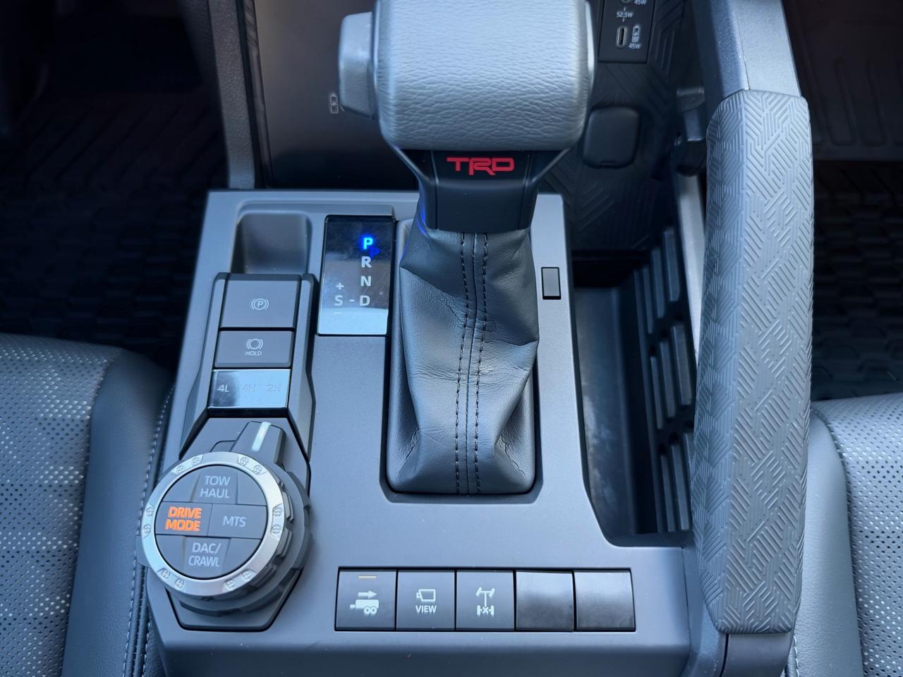 2024 Toyota Tacoma TRD OFF ROAD-PREMIUM! Photo