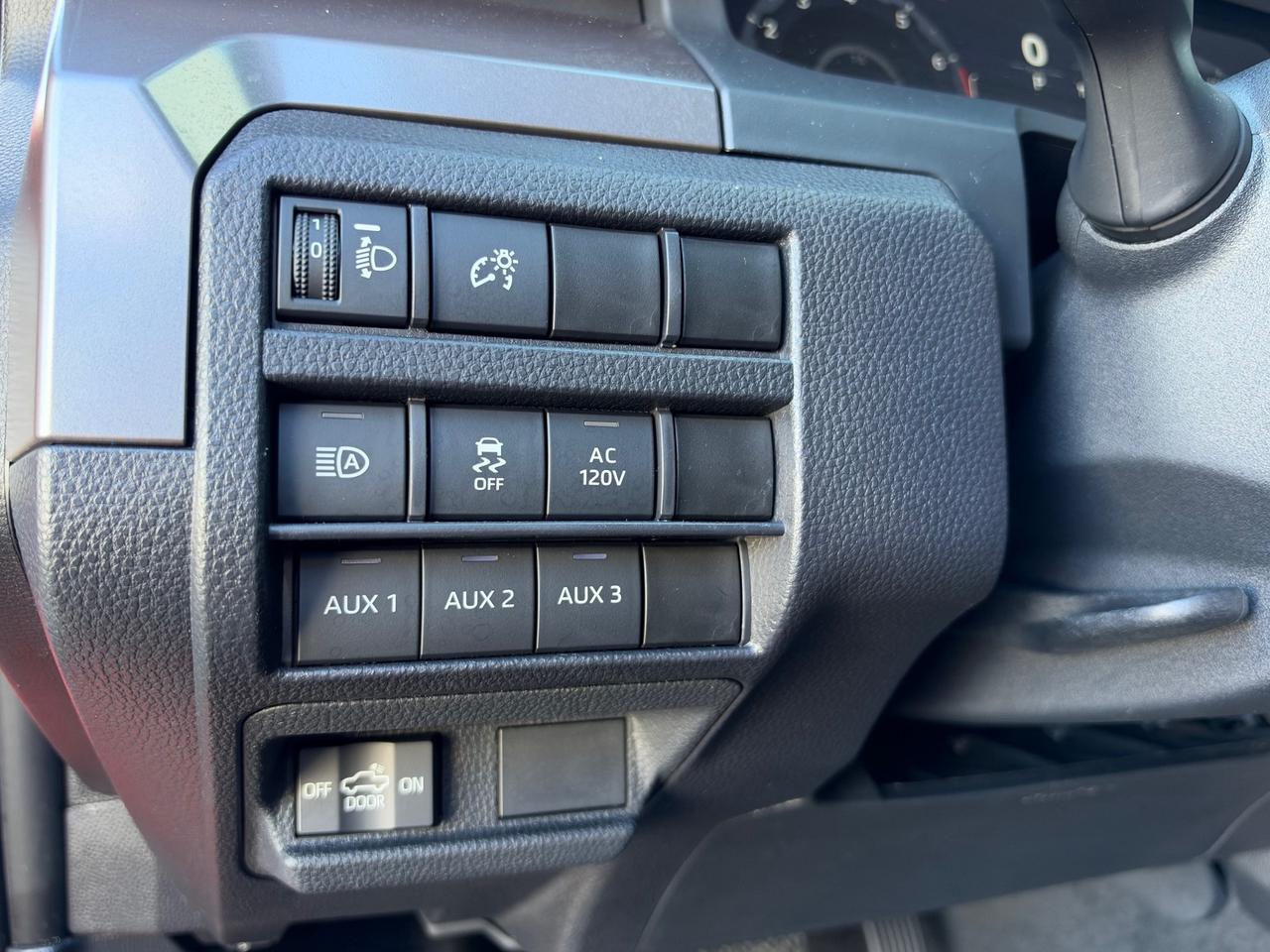 2024 Toyota Tacoma TRD OFF ROAD-PREMIUM! Photo