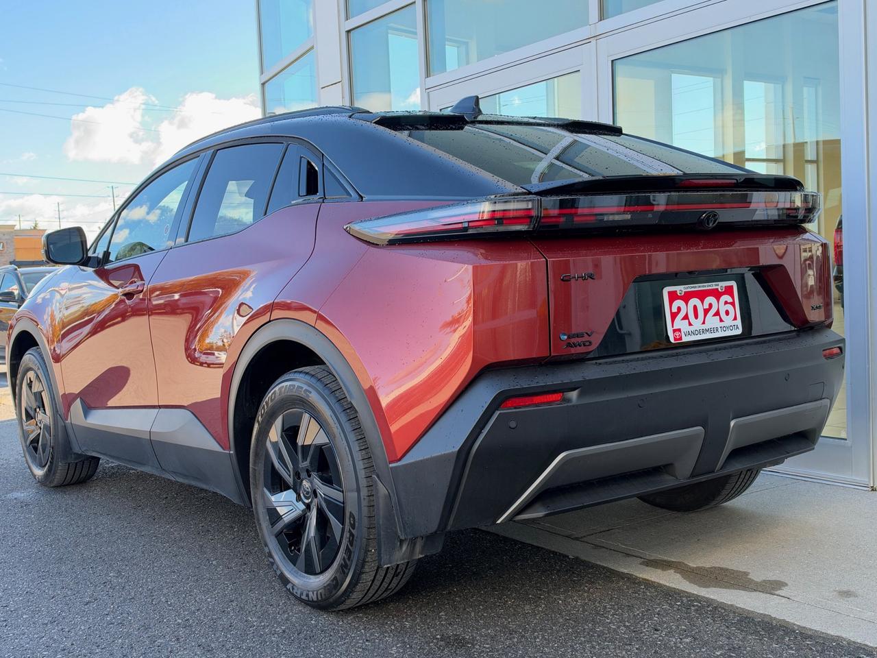2026 Toyota C-HR XSE AWD-ONLY 2,456 KMS! Photo4
