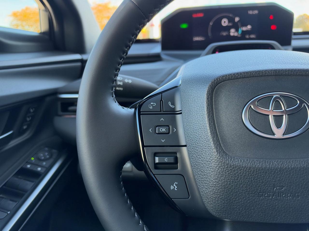 2026 Toyota C-HR XSE AWD-ONLY 2,456 KMS! Photo