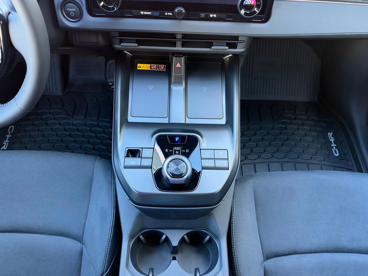 2026 Toyota C-HR XSE AWD-ONLY 2,456 KMS! Photo