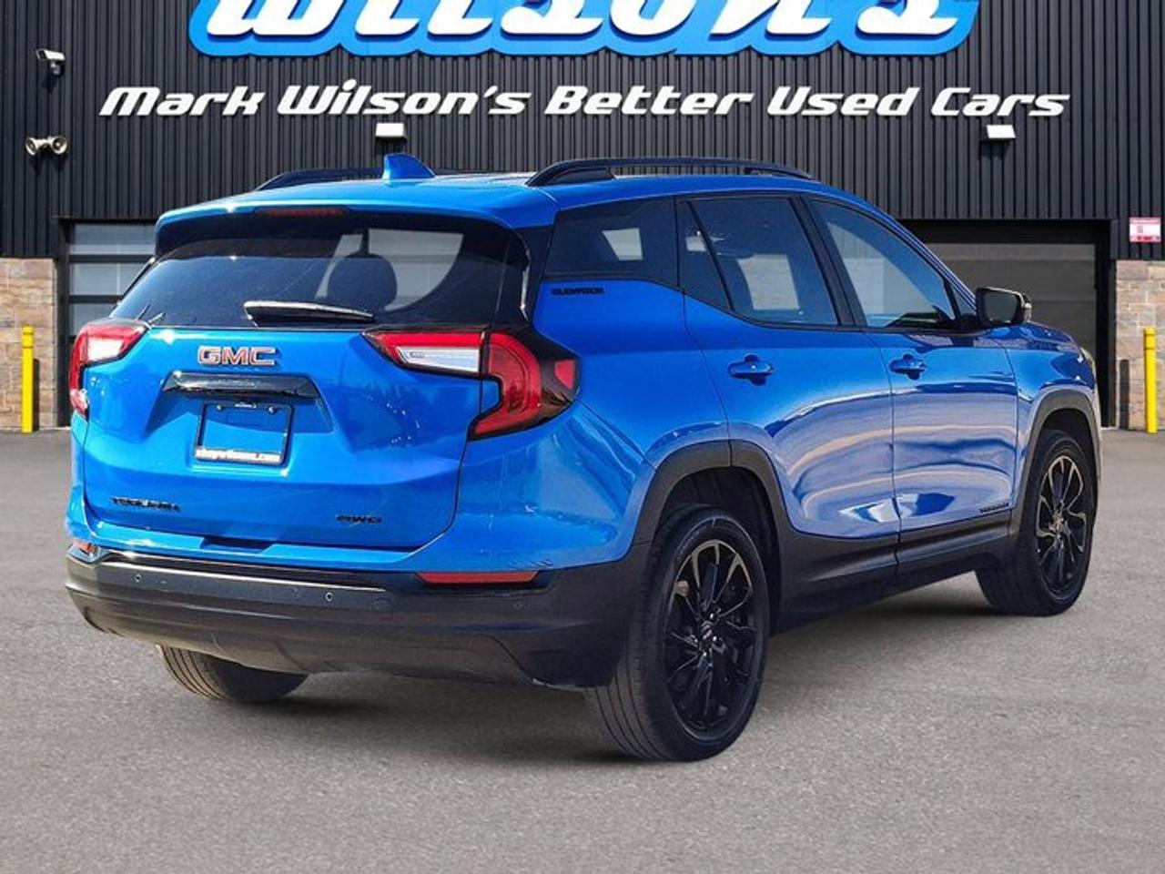 2024 GMC Terrain SLE | Elevation Edition | Sunroof | Heated Seats | Power Seat | Remote Start | Rear Camera and More! Photo