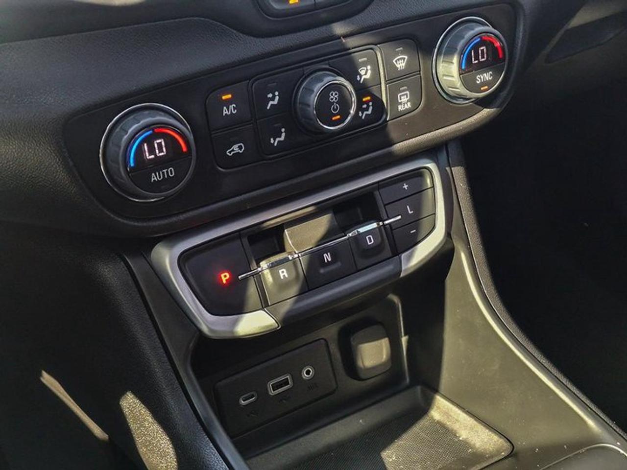2024 GMC Terrain SLE | Elevation Edition | Sunroof | Heated Seats | Power Seat | Remote Start | Rear Camera and More! Photo