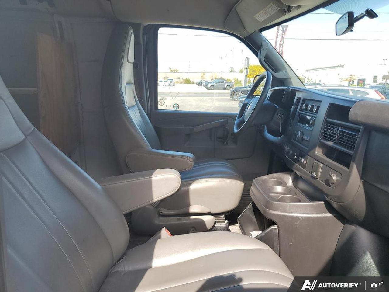 2017 Chevrolet Express Cargo Van RWD 2500 135" Photo