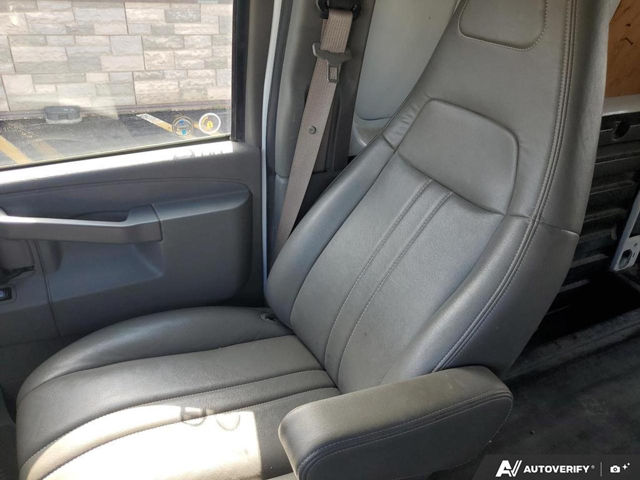 2017 Chevrolet Express Cargo Van RWD 2500 135" Photo