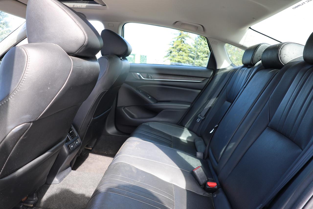 2019 Honda Accord Touring - LEATHER|SUNROOF|NAVI|CAMERA|BLINDSPOT Photo