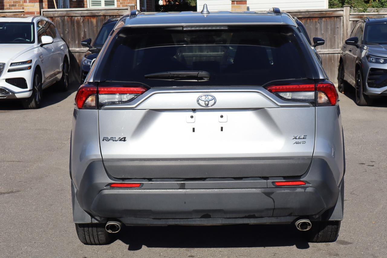 2025 Toyota RAV4 XLE AWD Photo4