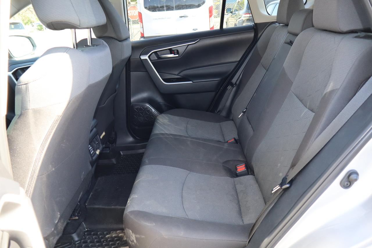 2025 Toyota RAV4 XLE AWD Photo