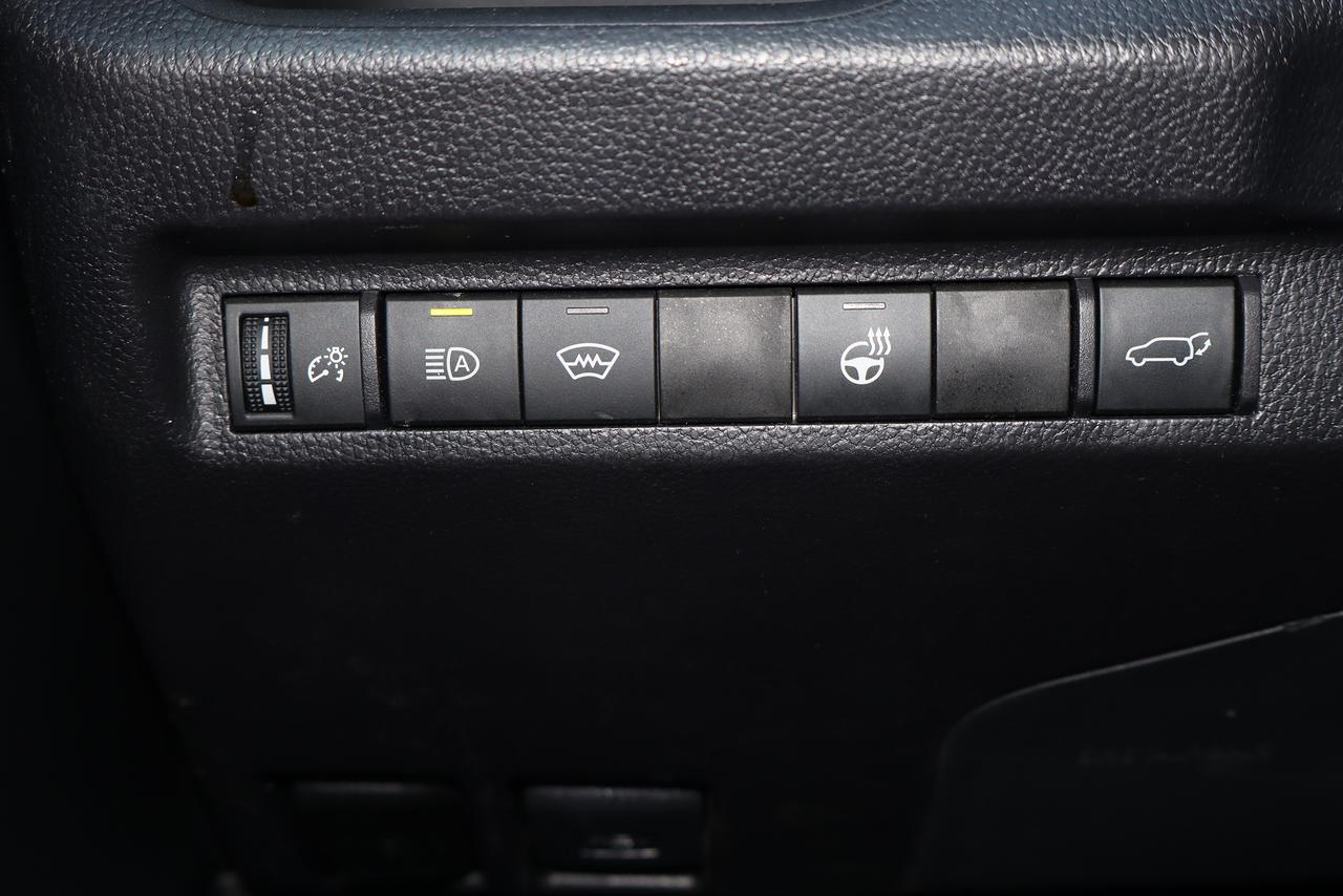 2025 Toyota RAV4 XLE AWD Photo