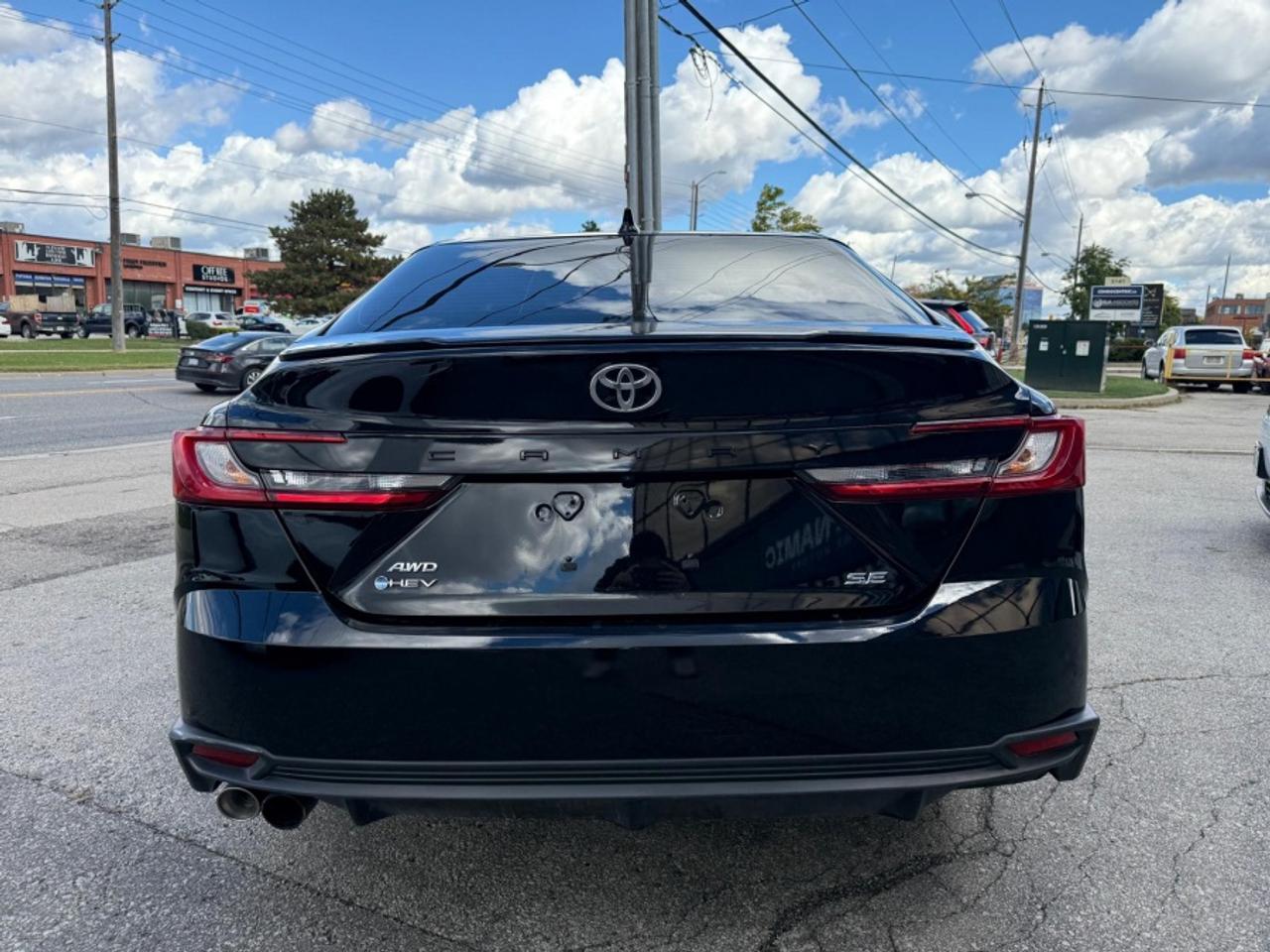 2025 Toyota Camry SE UPGRADE |HYBRID |AWD |LEATHER |SUNROOF - Photo #7