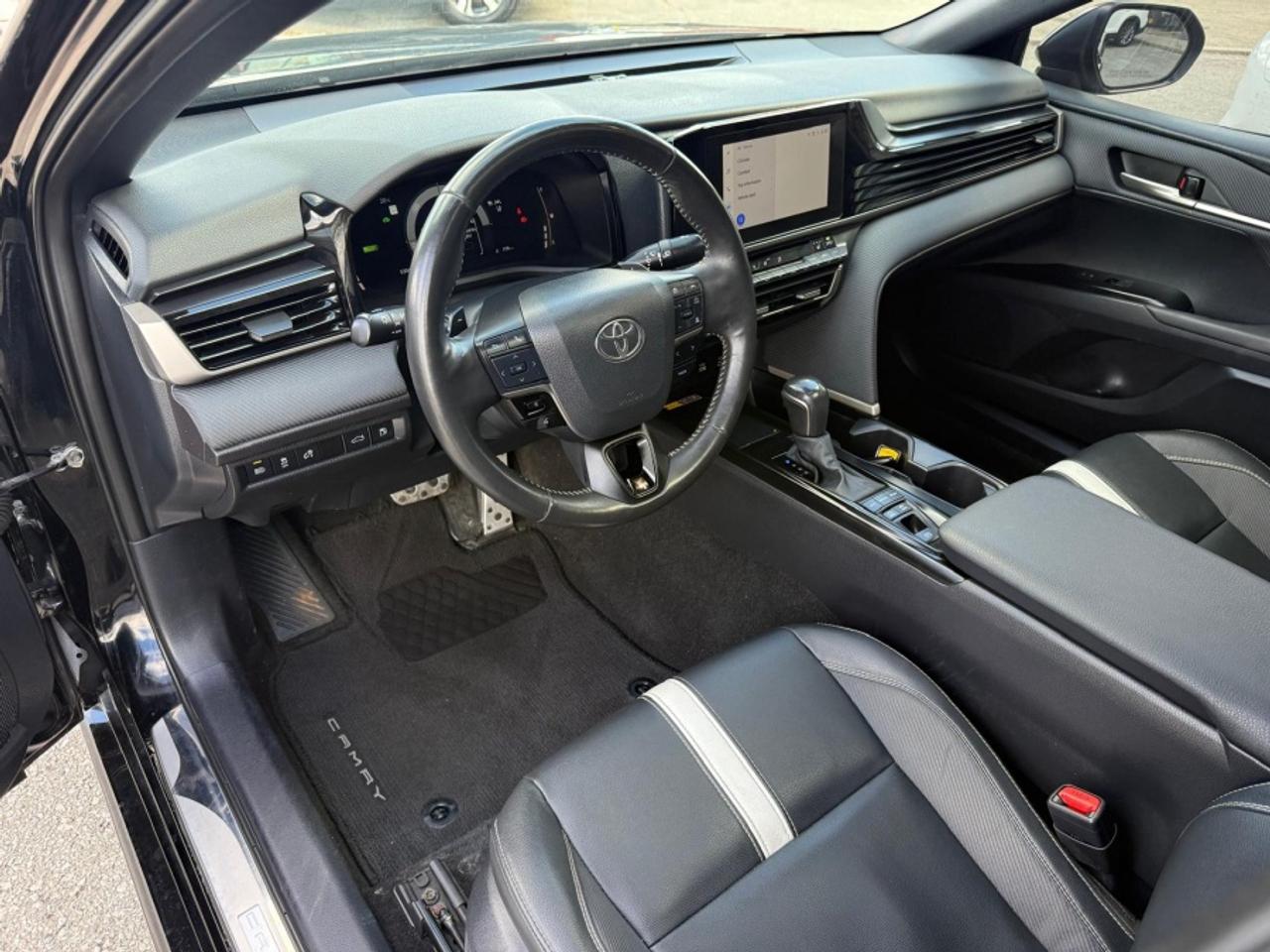 2025 Toyota Camry SE UPGRADE |HYBRID |AWD |LEATHER |SUNROOF - Photo #13