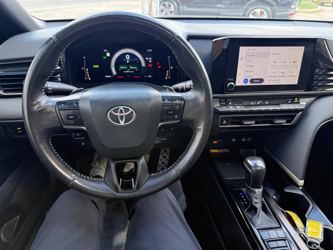 2025 Toyota Camry SE UPGRADE |HYBRID |AWD |LEATHER |SUNROOF Photo