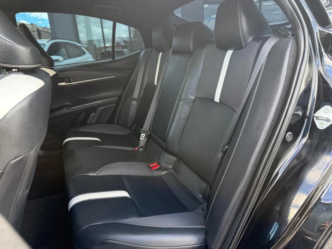 2025 Toyota Camry SE UPGRADE |HYBRID |AWD |LEATHER |SUNROOF Photo