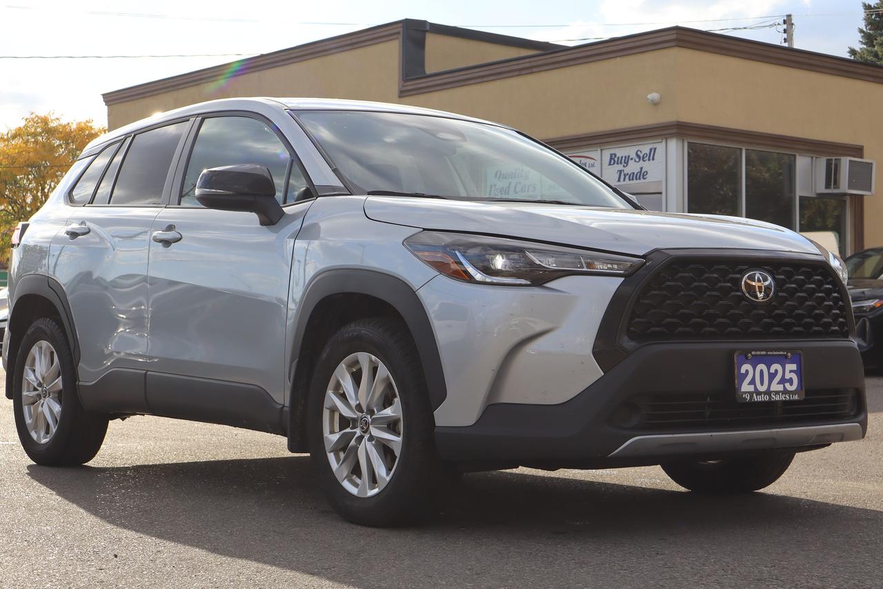 2025 Toyota Corolla Cross LE - Photo #1