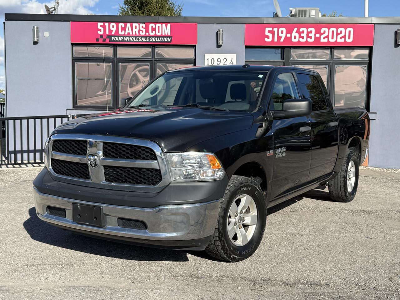 2017 RAM 1500 ST | Cruise Control | 4WD | Tow Package - Photo #1