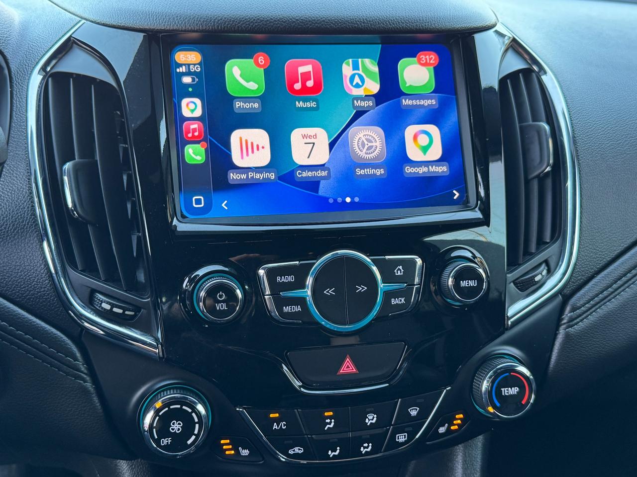 2018 Chevrolet Cruze LT Turbo Diesel+Leather+Roof+ApplePlay+BOSE Sound Photo