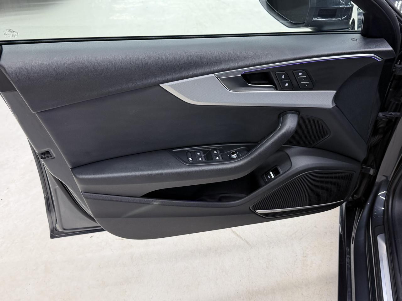 2018 Audi A4 TECHNIK|NAV|360CAM|BSM|FCW|B&O SOUND|SUNROOF| Photo
