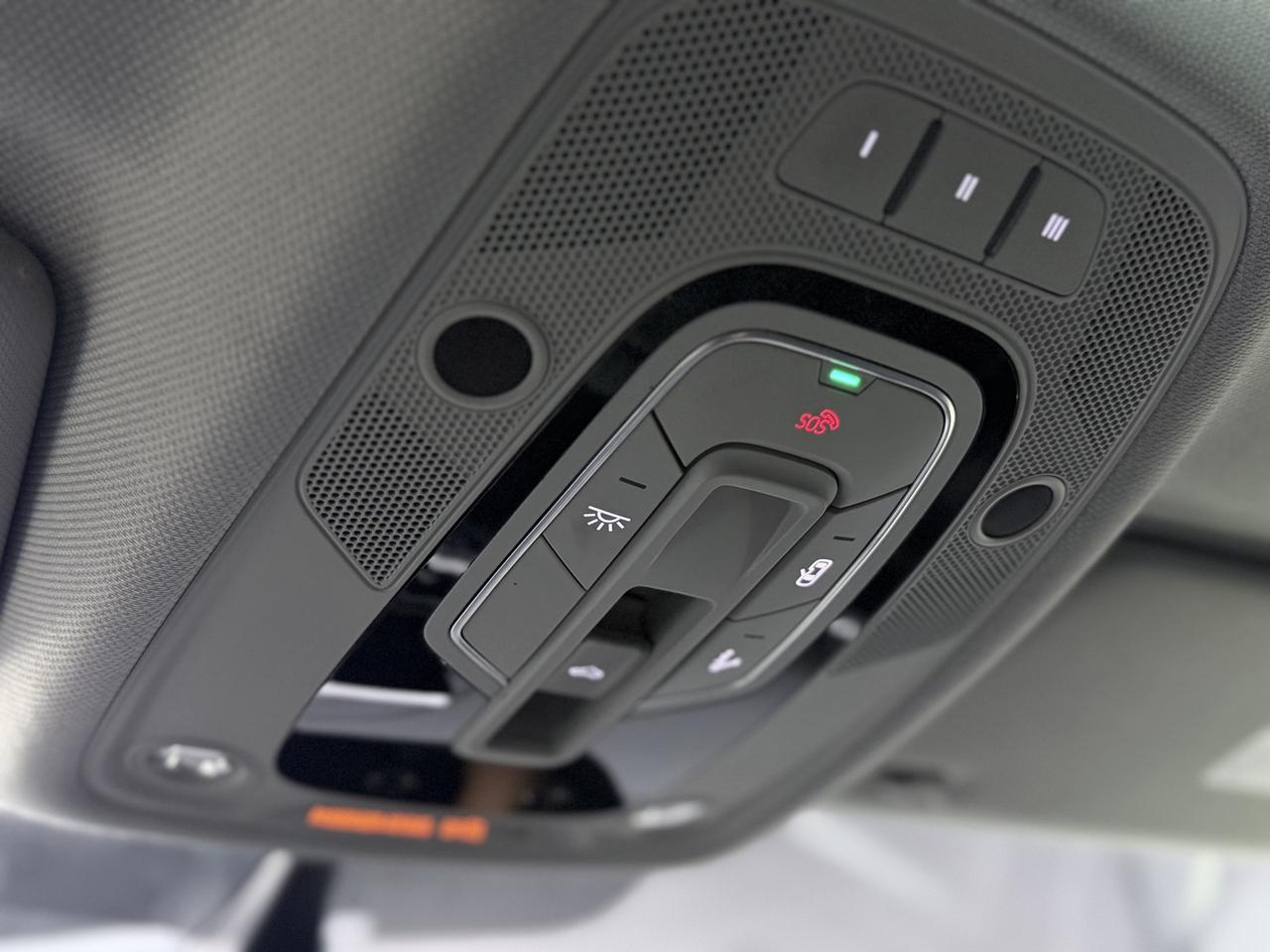 2018 Audi A4 TECHNIK|NAV|360CAM|BSM|FCW|B&O SOUND|SUNROOF| Photo