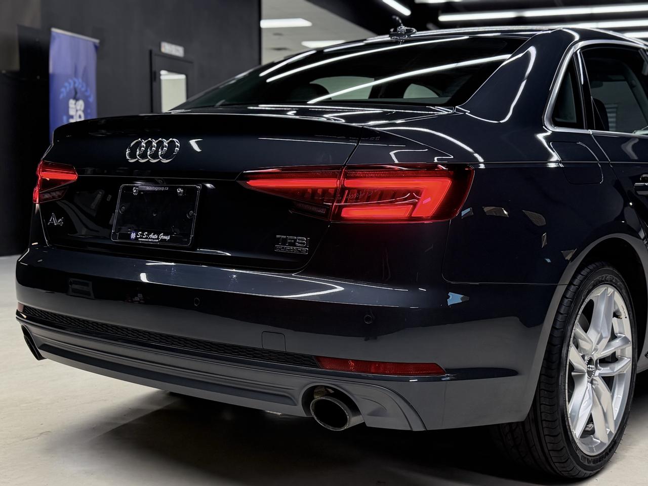 2018 Audi A4 TECHNIK|NAV|360CAM|BSM|FCW|B&O SOUND|SUNROOF| Photo