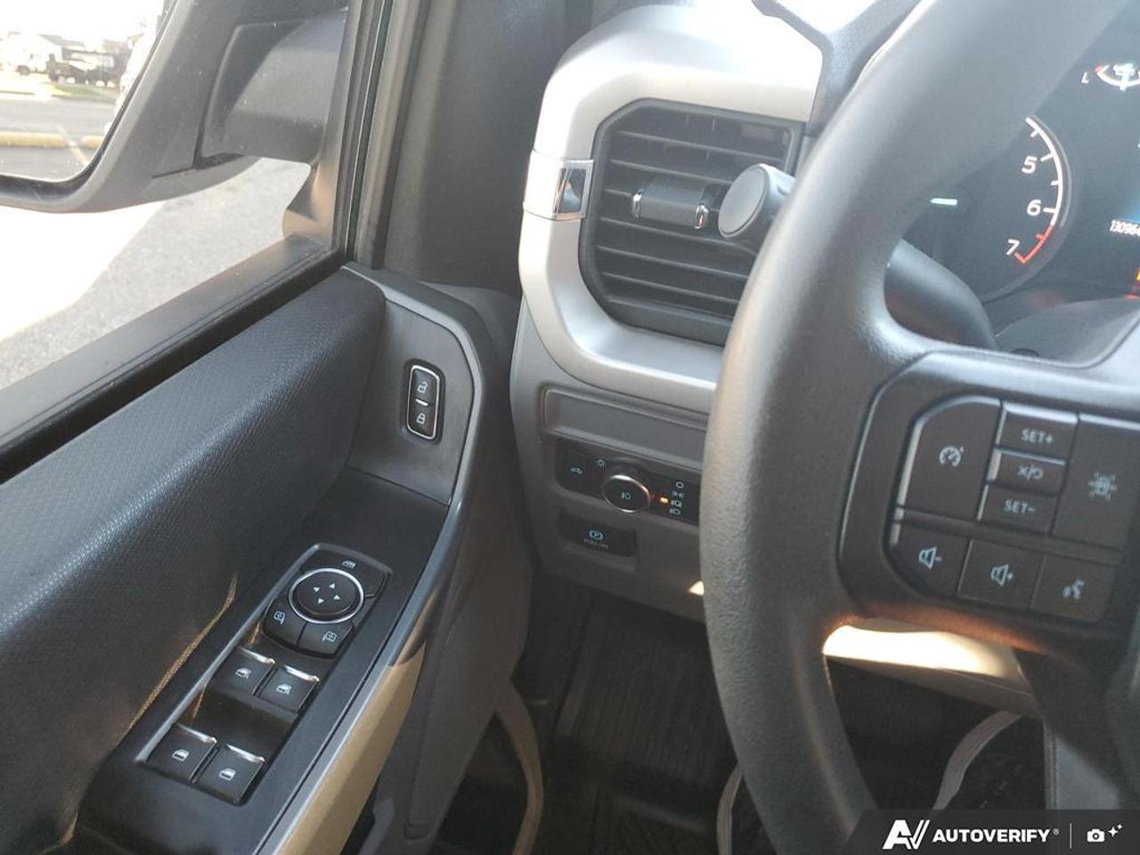 2022 Ford F-150 XLT 4WD SuperCrew 6.5' Box Photo