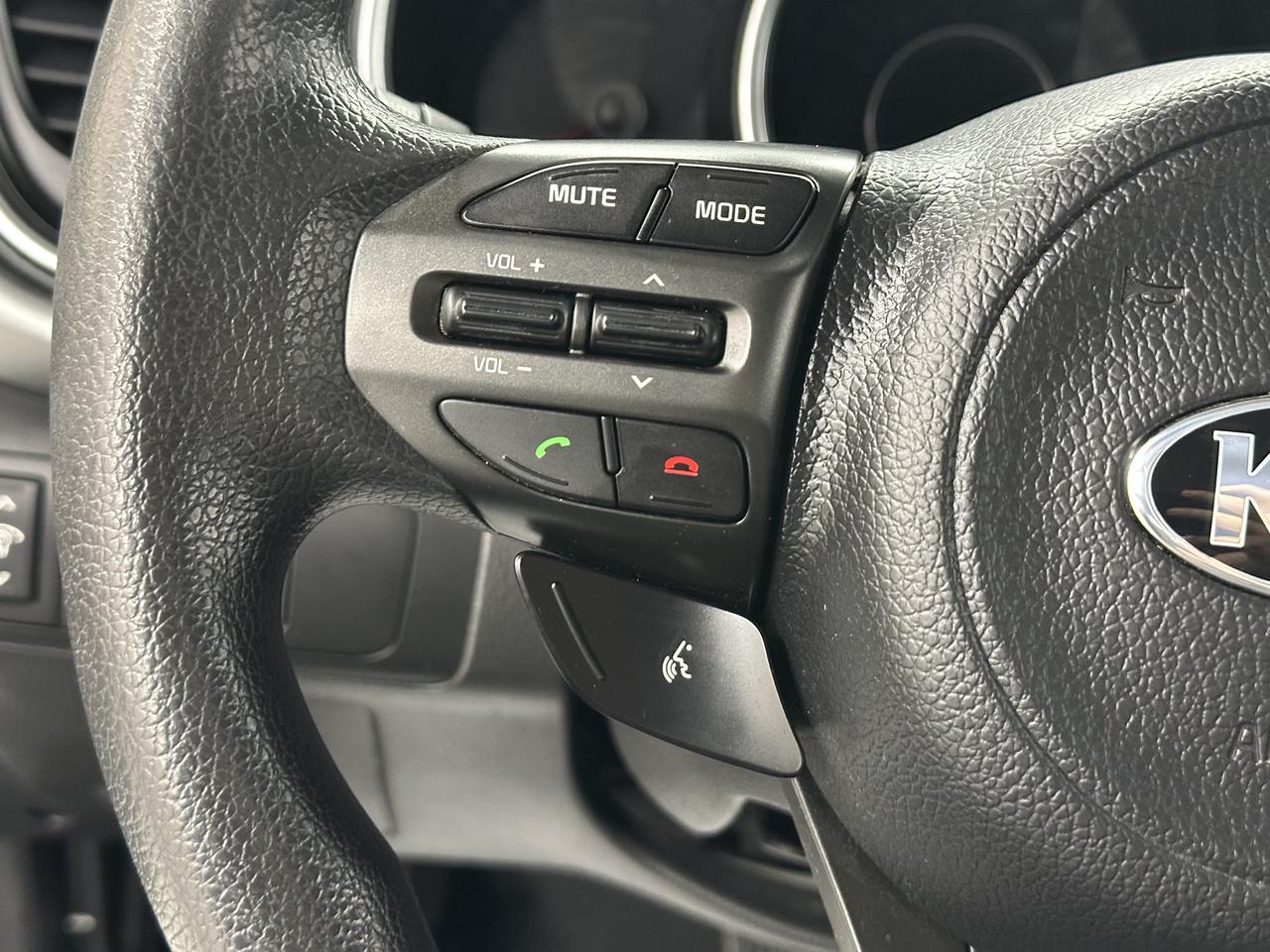 2015 Kia Optima LX Photo30