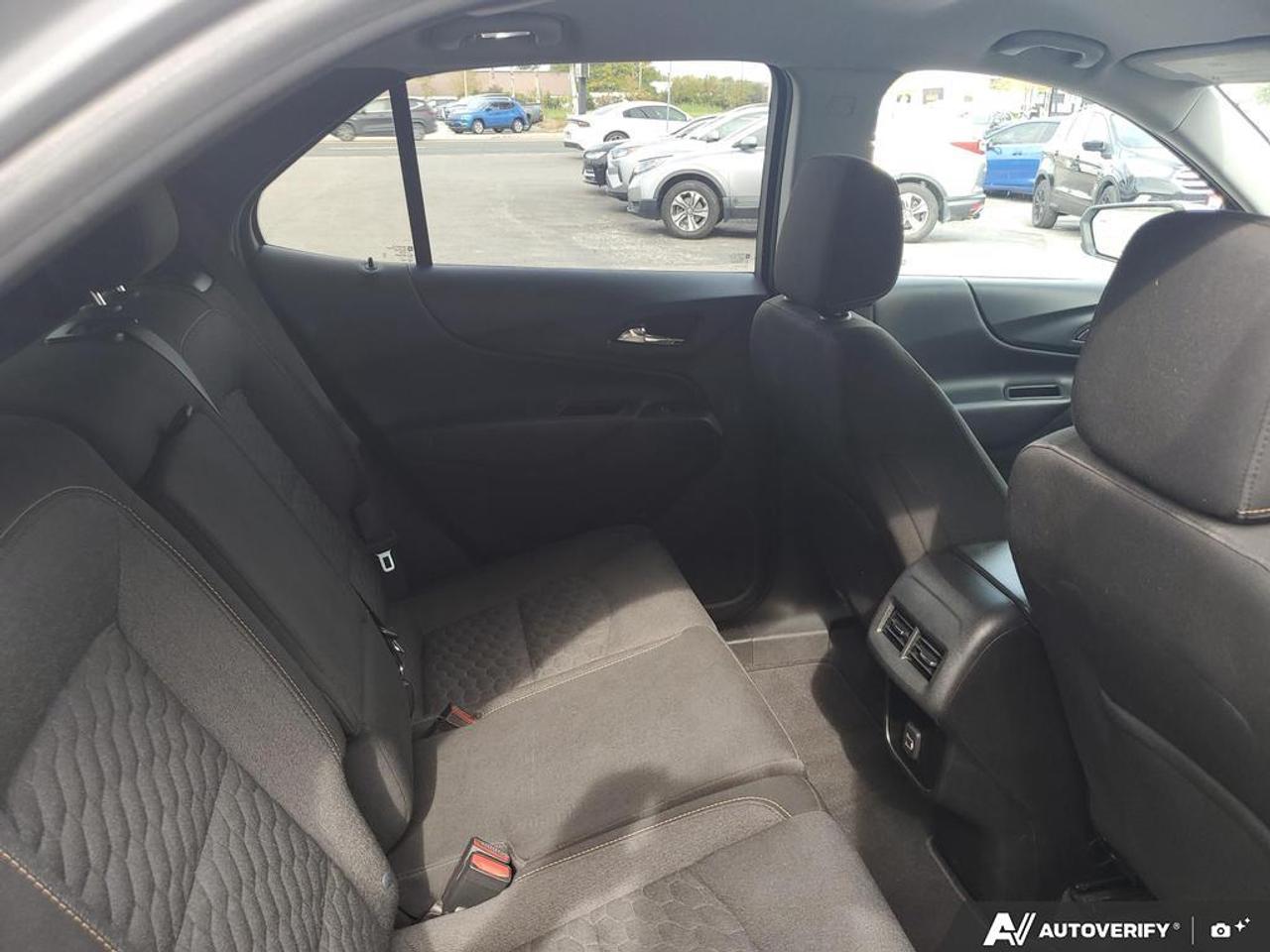 2021 Chevrolet Equinox LT-REMOTE START-HEATED SEATS-PWR LIFTGATE-BLUETOOT Photo