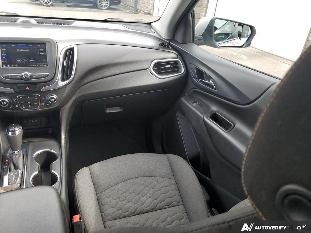 2021 Chevrolet Equinox LT-REMOTE START-HEATED SEATS-PWR LIFTGATE-BLUETOOT Photo