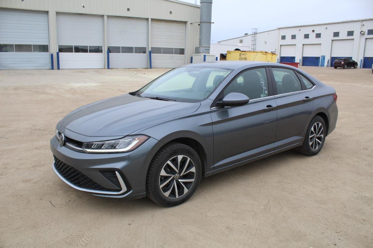2025 Volkswagen Jetta Trendline Auto w/Htd cloth, BUC - Photo #1