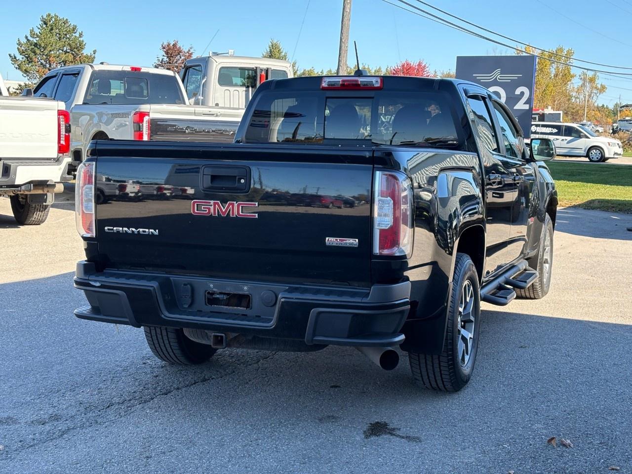 2018 GMC Canyon Crew Cab Short Box 4-Wheel Drive All Terrain w/Cloth Photo