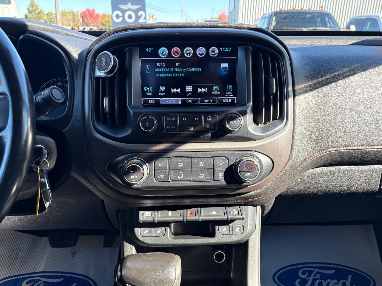 2018 GMC Canyon Crew Cab Short Box 4-Wheel Drive All Terrain w/Cloth Photo