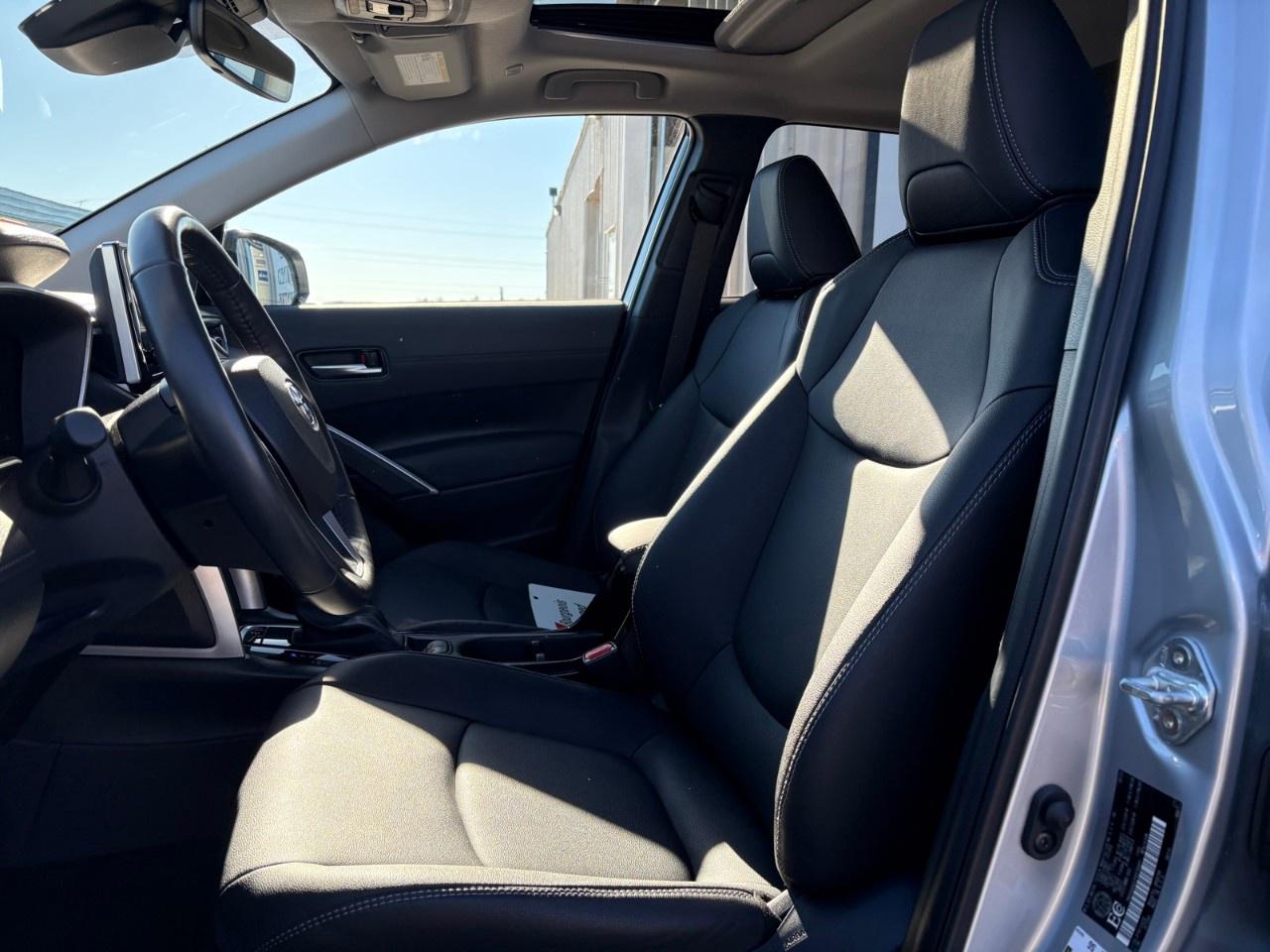 2023 Toyota Corolla Cross XLE AWD Photo