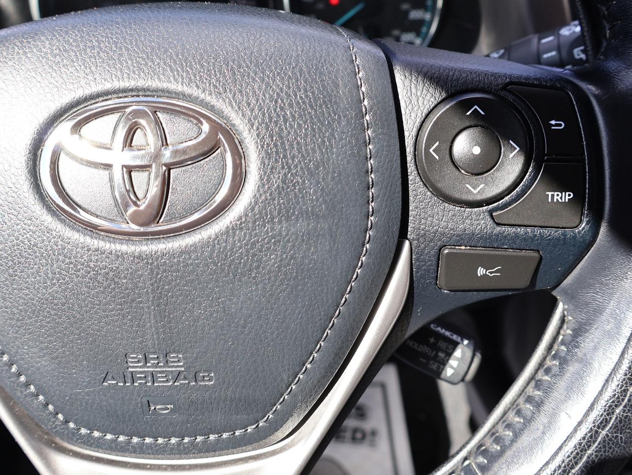 2017 Toyota RAV4 Hybrid LIMITED 4WD CERTIFIED *ACCIDENT FREE* CAMERA NAV BLUETOOTH LEATHER HEATED SEATS SUNROOF CRUISE ALLOYS Photo