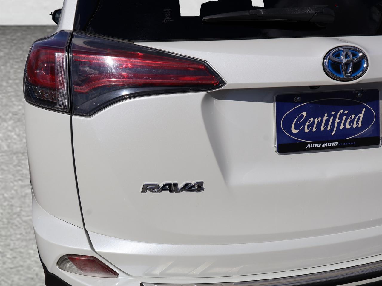 2017 Toyota RAV4 Hybrid LIMITED 4WD CERTIFIED *ACCIDENT FREE* CAMERA NAV BLUETOOTH LEATHER HEATED SEATS SUNROOF CRUISE ALLOYS Photo