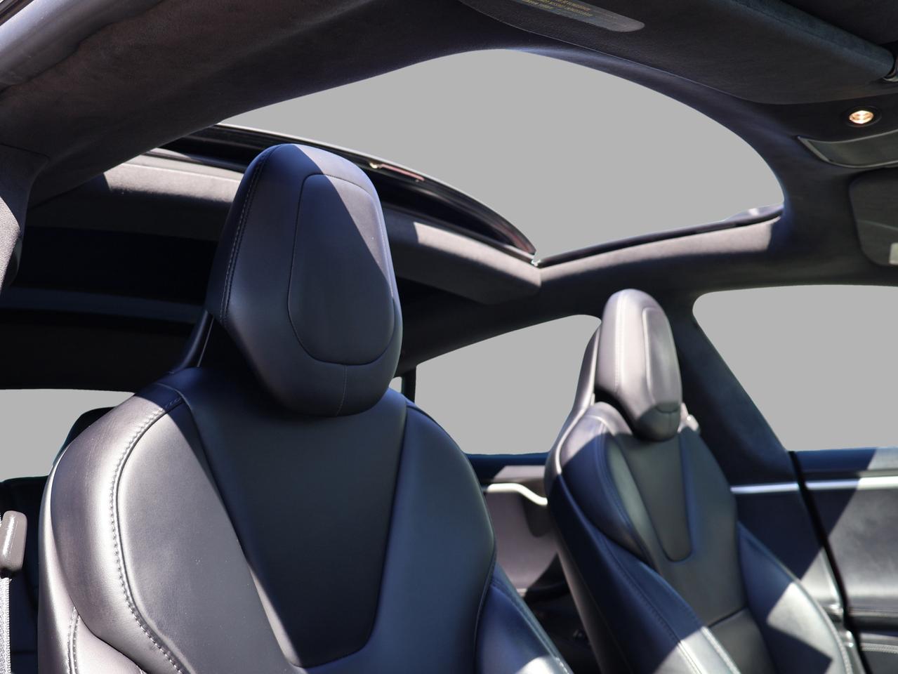 2018 Tesla Model S P100D AWD CERTIFIED CAMERA NAV BLUETOOTH LEATHER HEATED SEATS PANO ROOF CRUISE ALLOYS Photo