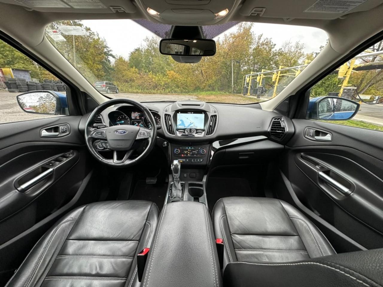 2018 Ford Escape * TITANIUM * NO ACCIDENTS * 4X4 TITANIUM Photo