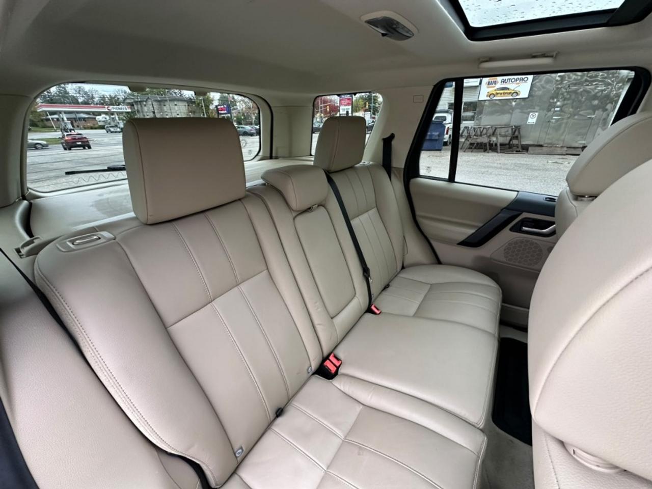 2015 Land Rover LR2 * LOW KM * 4X4 * MUST SEE " Photo