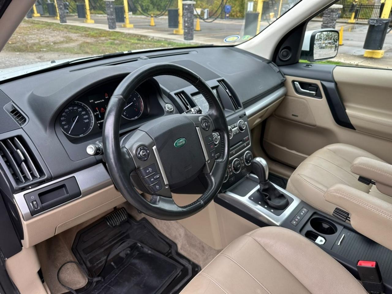 2015 Land Rover LR2 * LOW KM * 4X4 * MUST SEE " Photo