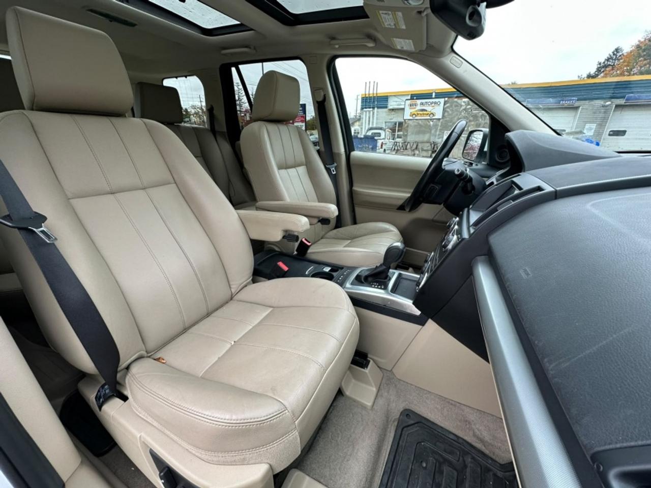 2015 Land Rover LR2 * LOW KM * 4X4 * MUST SEE " Photo
