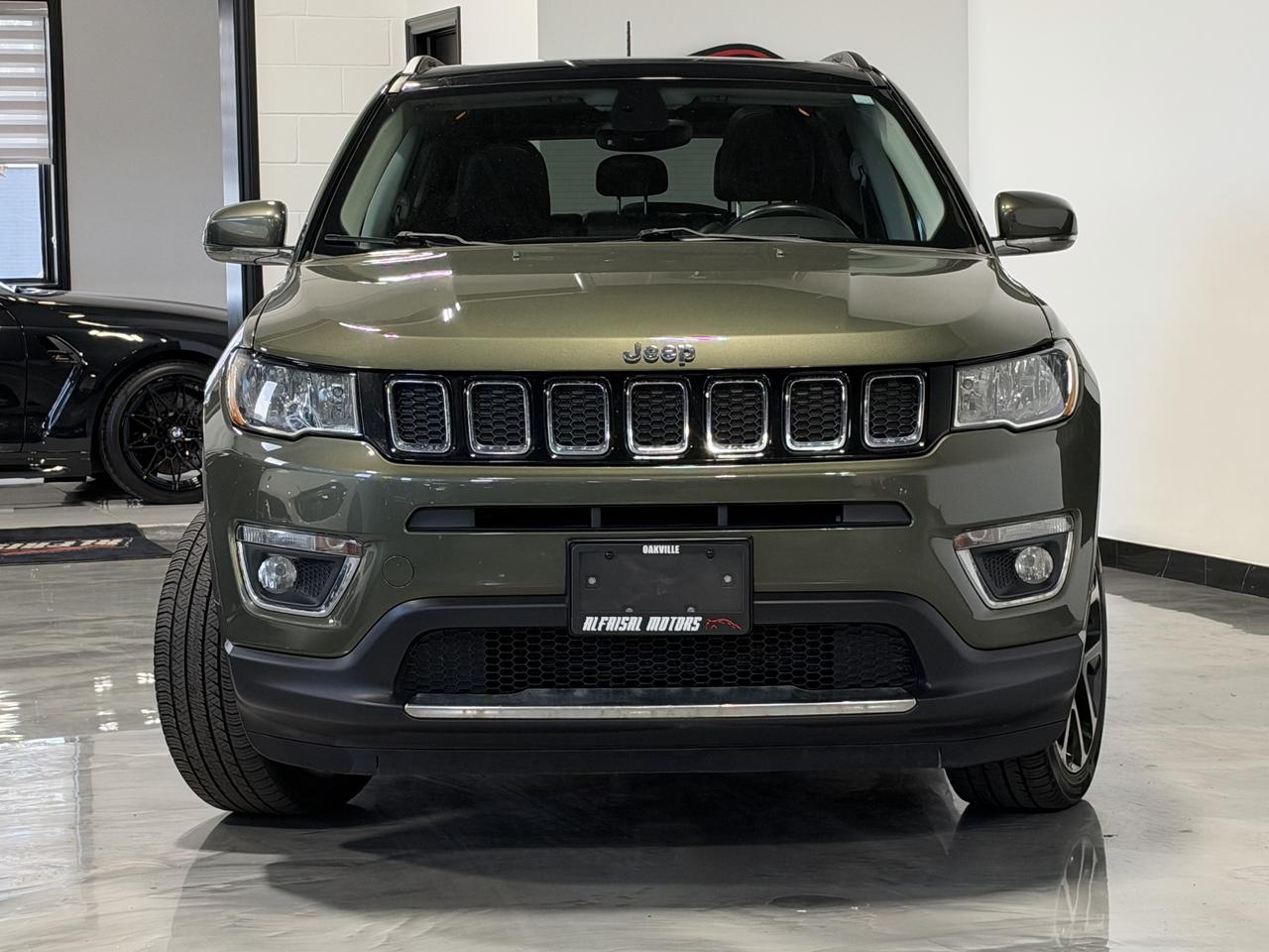 2018 Jeep Compass LIMITED Photo5