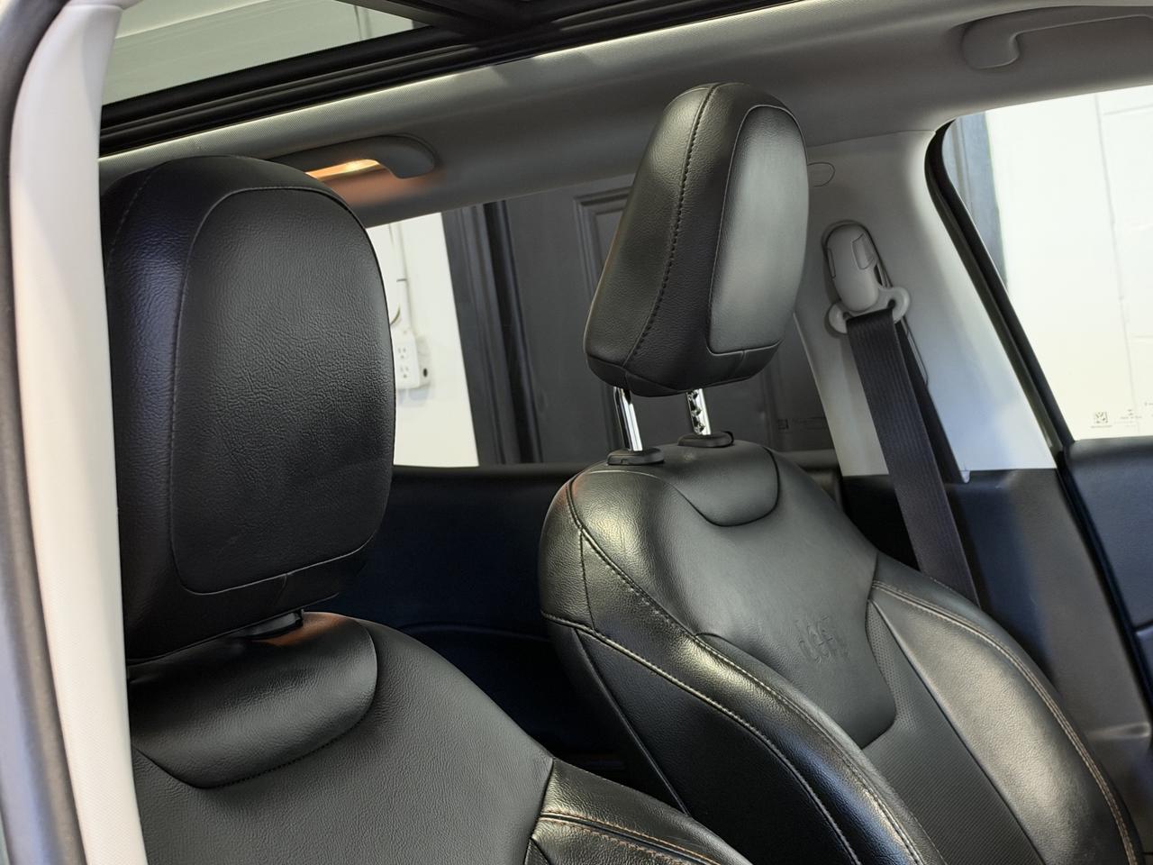2018 Jeep Compass LIMITED Photo