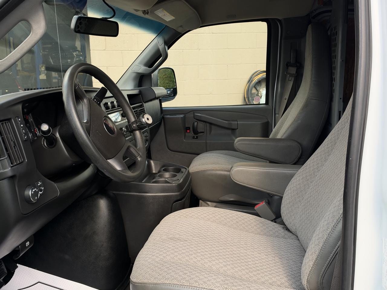 2017 GMC Savana Cargo Van  Photo