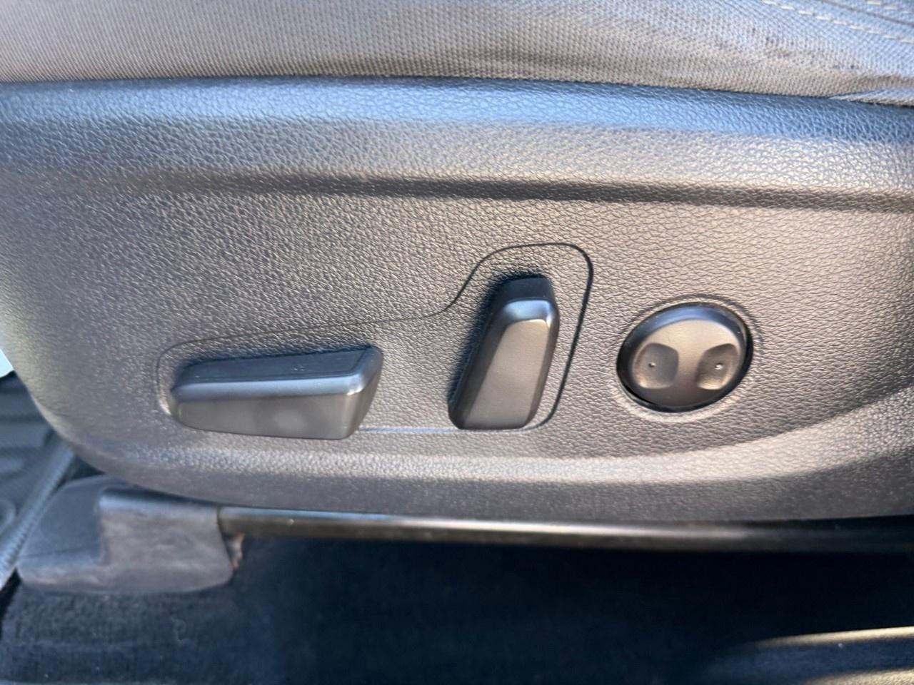 2019 Hyundai Santa Fe 2.4L Preferred AWD Photo