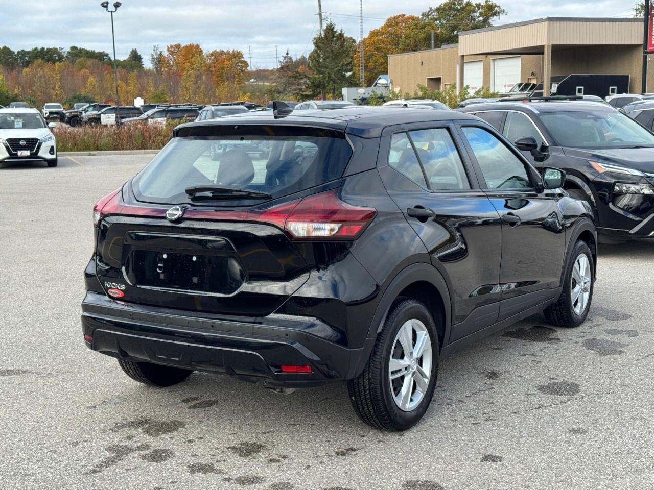 2025 Nissan Kicks Play S FWD Photo
