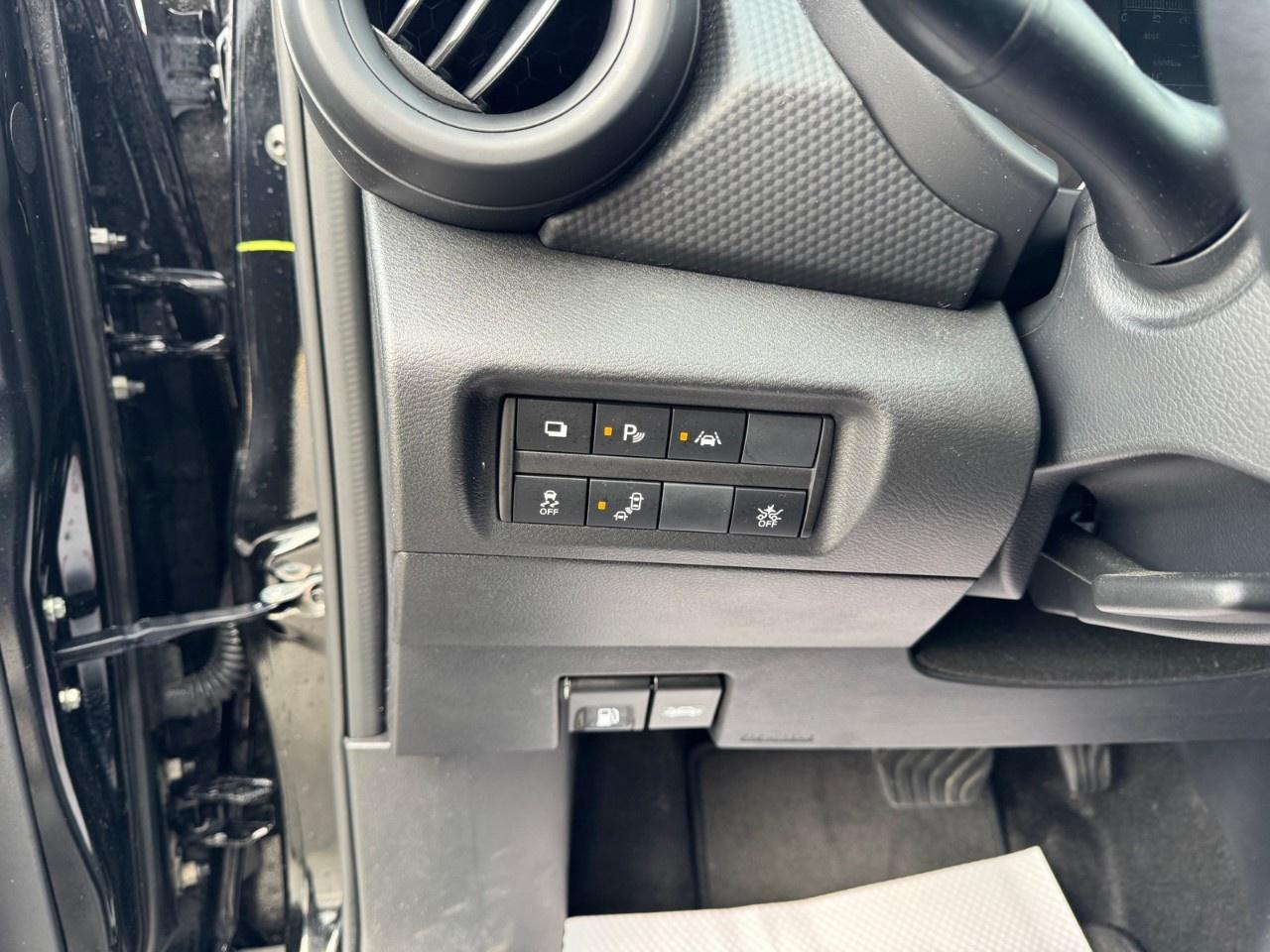 2025 Nissan Kicks Play S FWD Photo