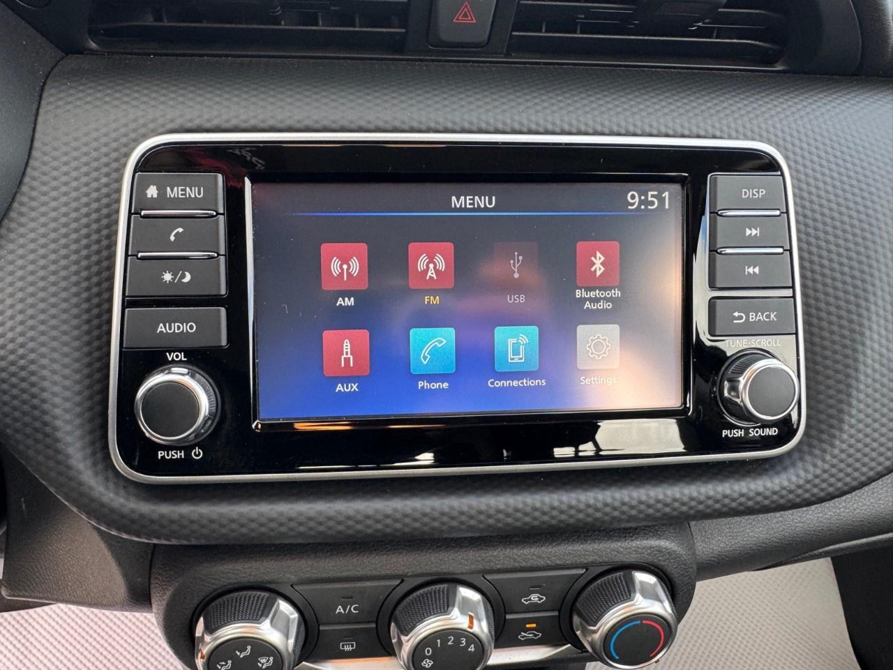 2025 Nissan Kicks Play S FWD Photo