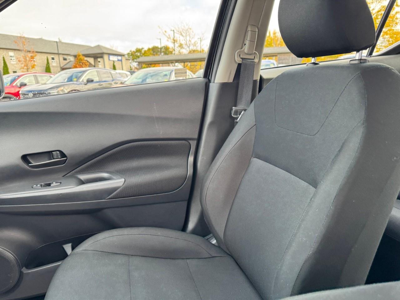 2025 Nissan Kicks Play S FWD Photo