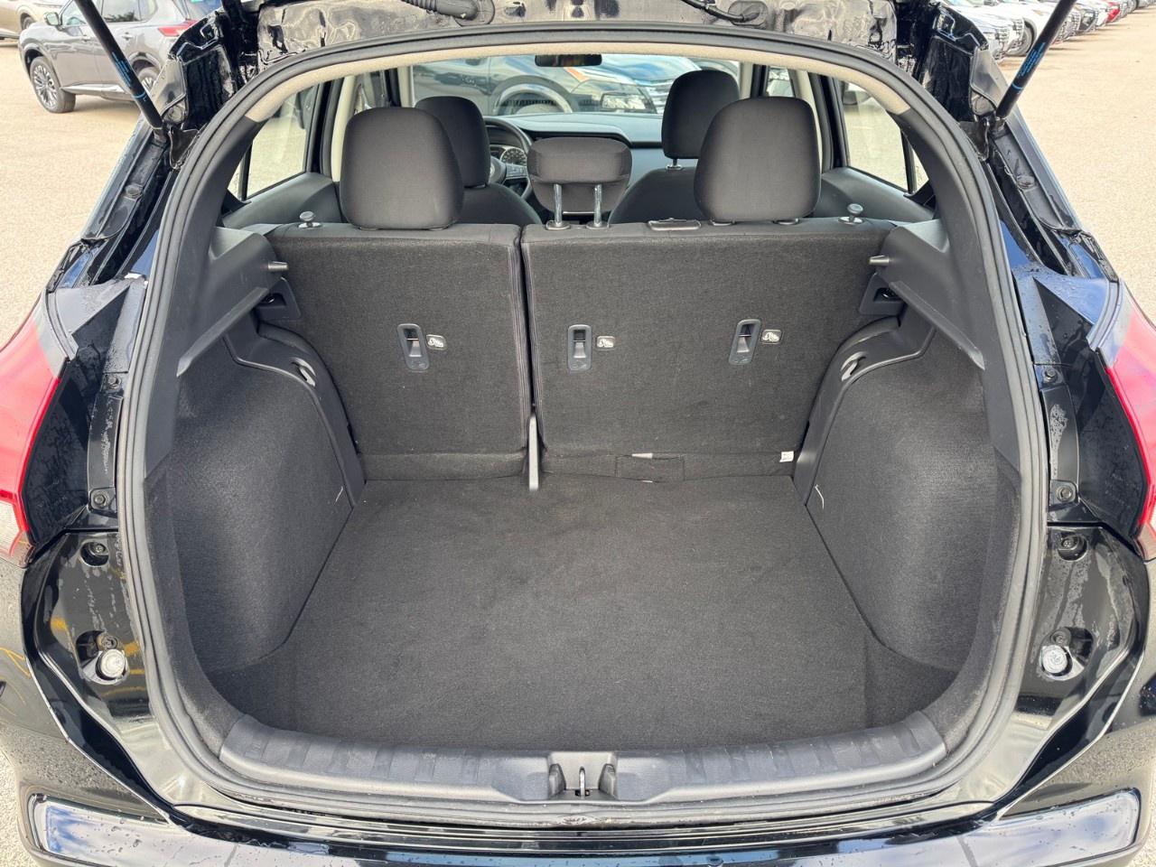 2025 Nissan Kicks Play S FWD Photo